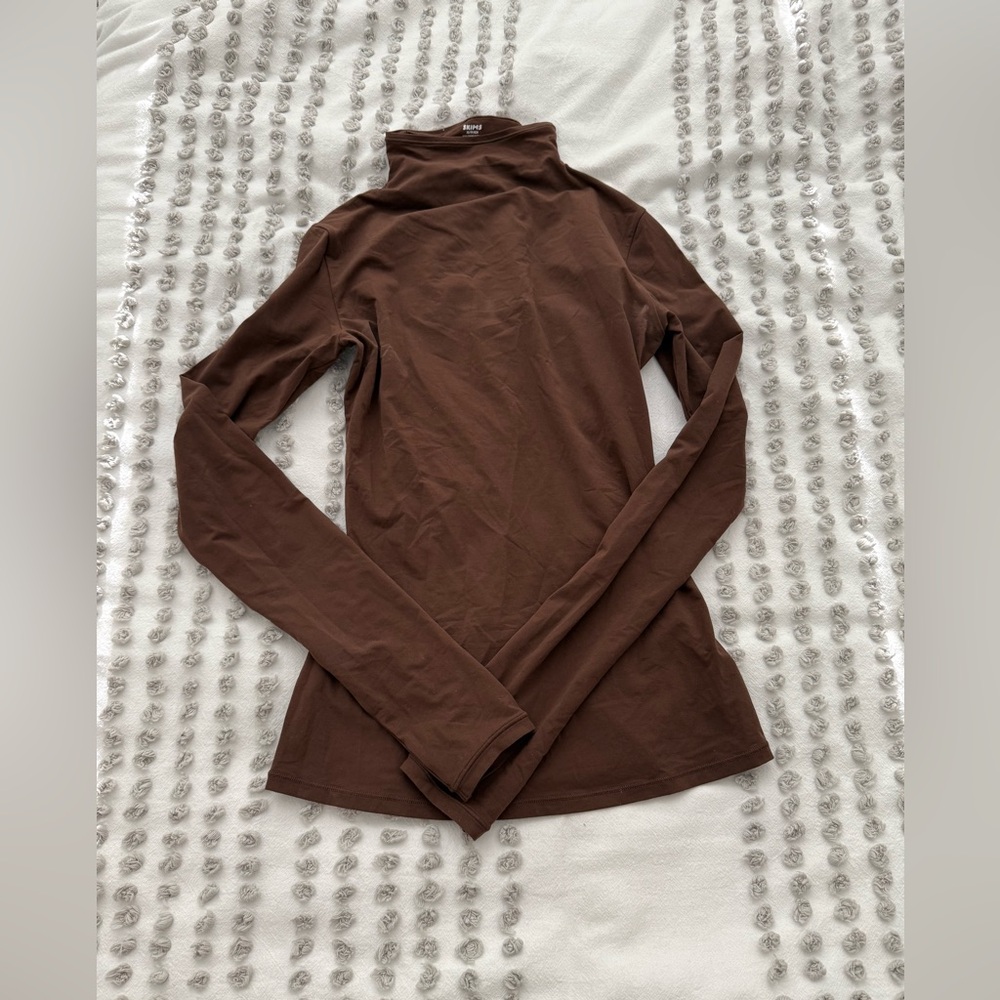 Skims brown fits everybody turtle neck